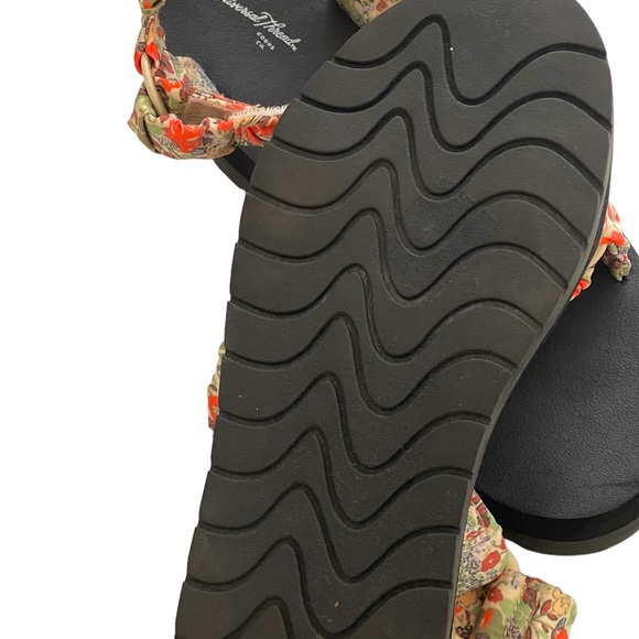 Universal Threads Women’s Sandals Floral Print Size 9 - Picture 6 of 6